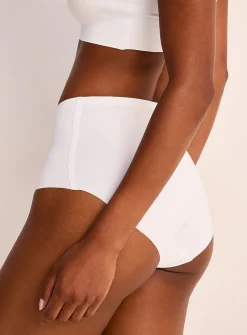 Laser-cut stretch high-waist classic hipster