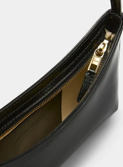 Le Bisou gblack leather handbag