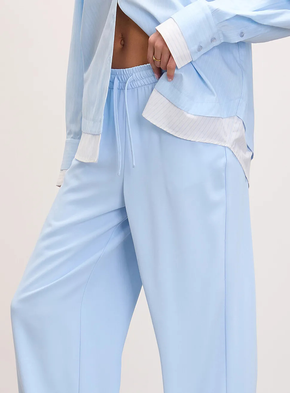 Lia flowy twill wide-leg dress pant
