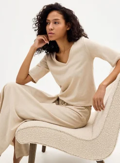 Light linen boxy-fit T-shirt