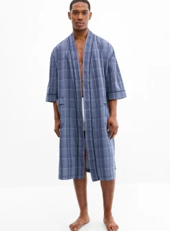 Lightweight check robe