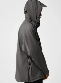 Lightweight hooded anorak
