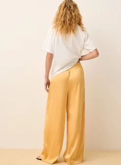 Lightweight satin wide-leg pant