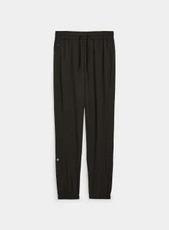 Lightweight stretch fabric joggers
