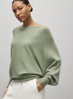 Loose boat-neck sweater
