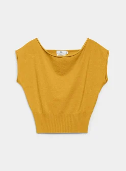 Loose-collar rolled-edge sweater