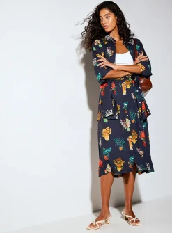 Loose elongated printed blouse