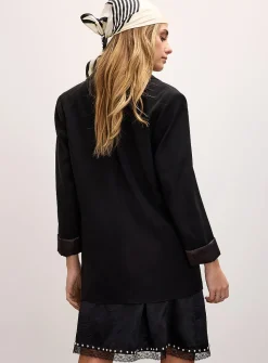 Loose fluid single-button blazer