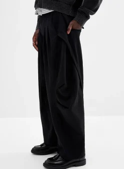Loose sateen pleated pant