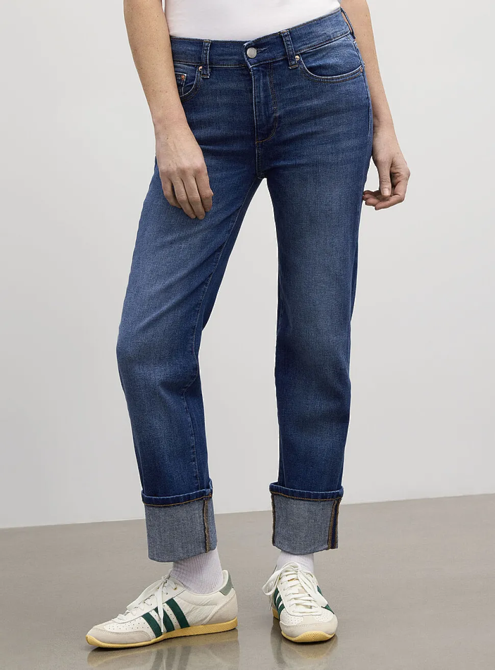 Mara sculpting cuffed jean