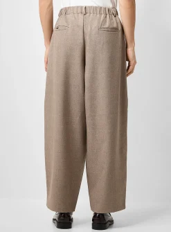Micro-check pleated barrel pant