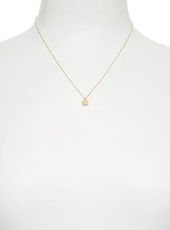 Minimalist pendant necklace
