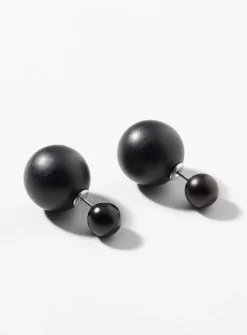 Monochrome bead double-sided earrings
