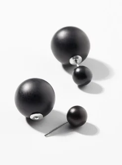Monochrome bead double-sided earrings