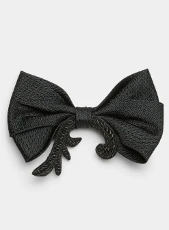 Monochrome spiral bow tie