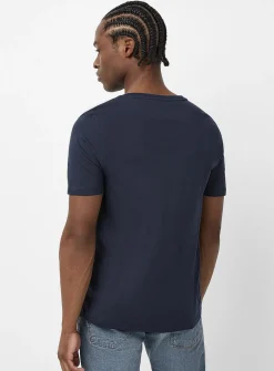 100% organic cotton V-neck T-shirt