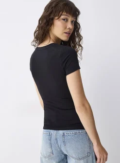 Organic cotton V-neck t-shirt