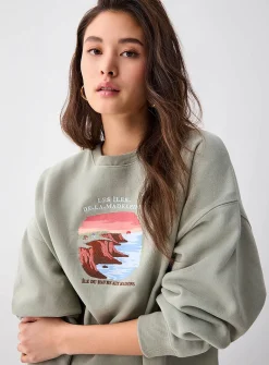Oversized destination fleece sweatshirt