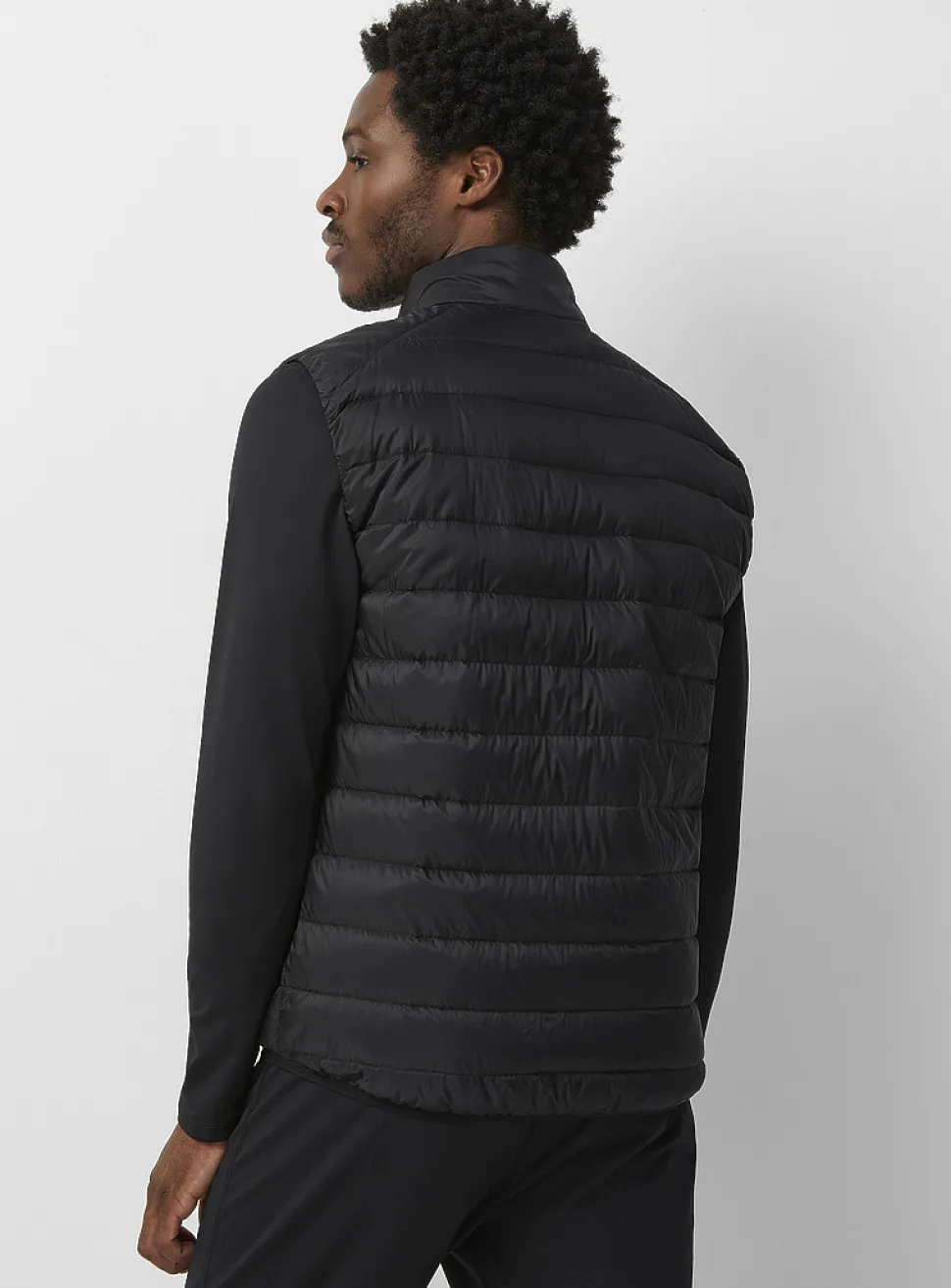 Packable puffer vest