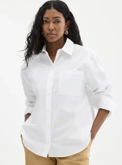Patch pocket loose poplin shirt