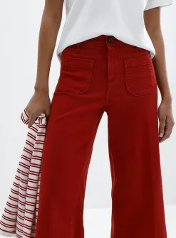 Patch pockets stretch denim pant
