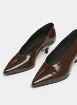 Patent leather kitten heel pumps