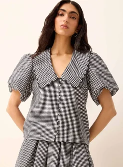 Peter Pan collar balloon-sleeve seersucker blouse