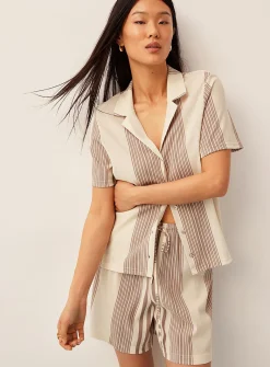 Piqué knit notched collar boxy-fit blouse