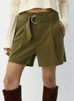 Pleated belted short