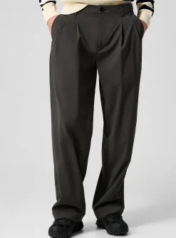 Pleated technical canvas pant