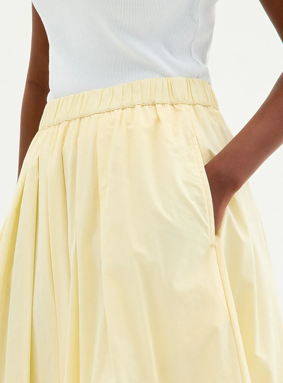 Pleated-waist poplin maxi skirt