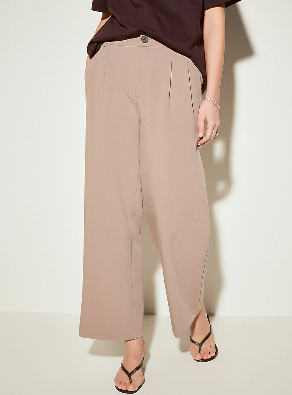 Pleated-waist thick crepe wide-leg pant