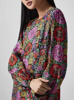 Puff-sleeve floral dress