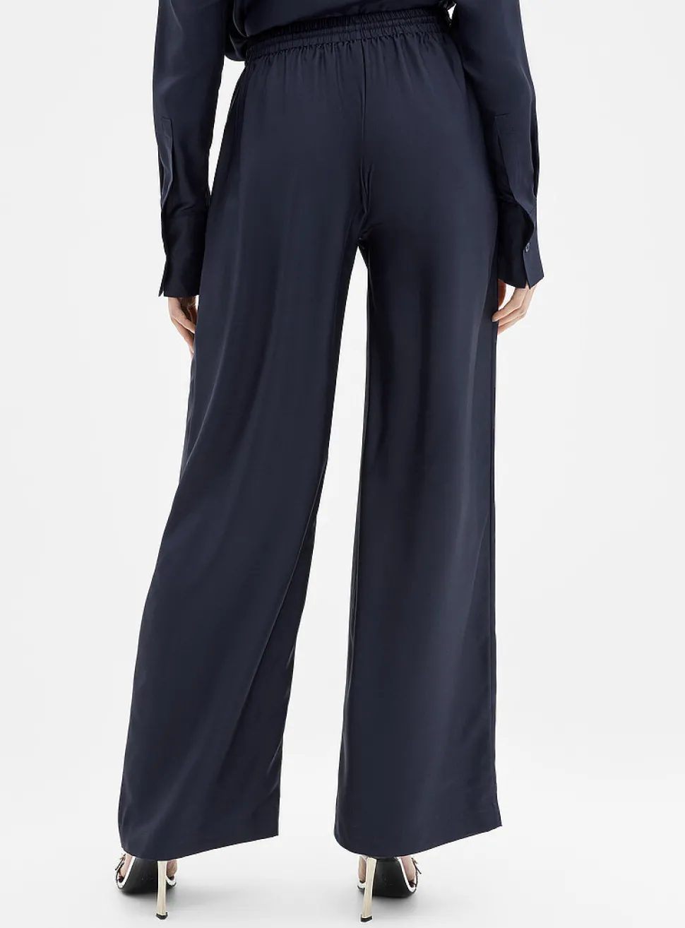 Relaxed pure silk pant