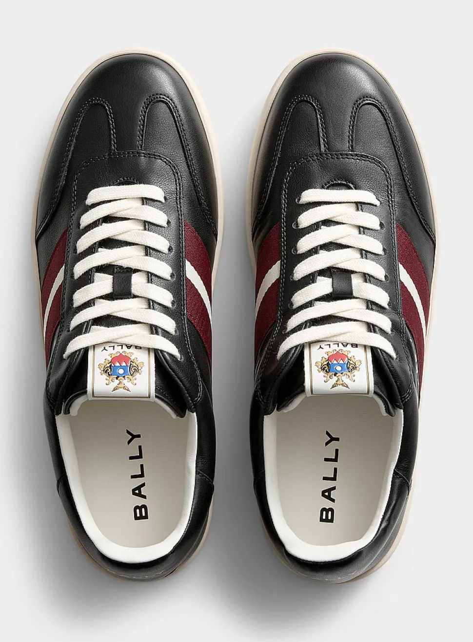 Retro Crest sneakers