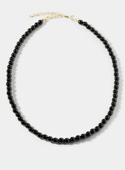 Round pearl necklace