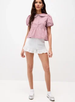 Ruffled elastic-waist mini short