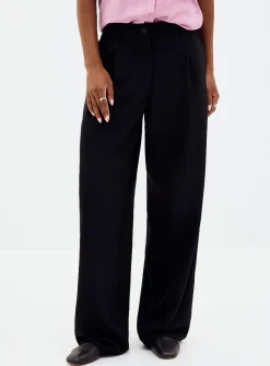 Saharper pleated pant
