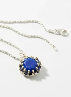 Sapphire pendant necklace