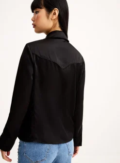 Satiny cowboy shirt