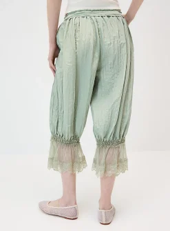 Satiny crinkled-finish bloomer pant