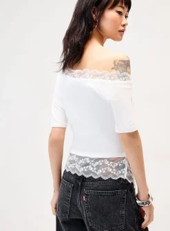 Scalloped asymmetrical lace T-shirt