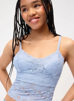Scallpoed lace trim cropped cami