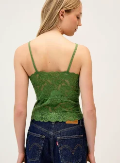 Scallpoed lace trim cropped cami