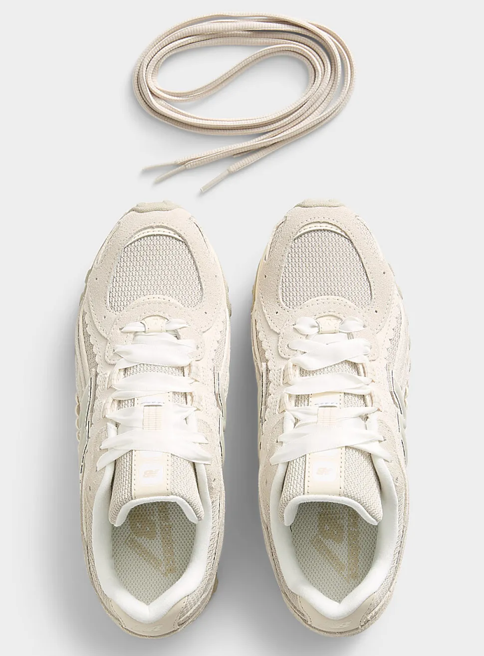 Sea salt and linen 204L sneakers