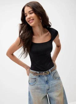 Second skin square neckline bodysuit