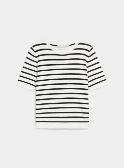 Short-sleeve fine-knit sweater