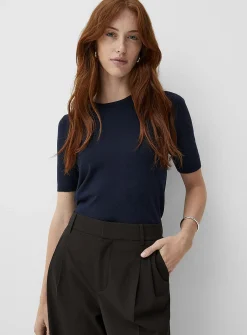 Short-sleeve fine-knit sweater