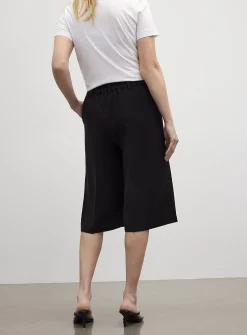 Silky pleated long Bermuda short