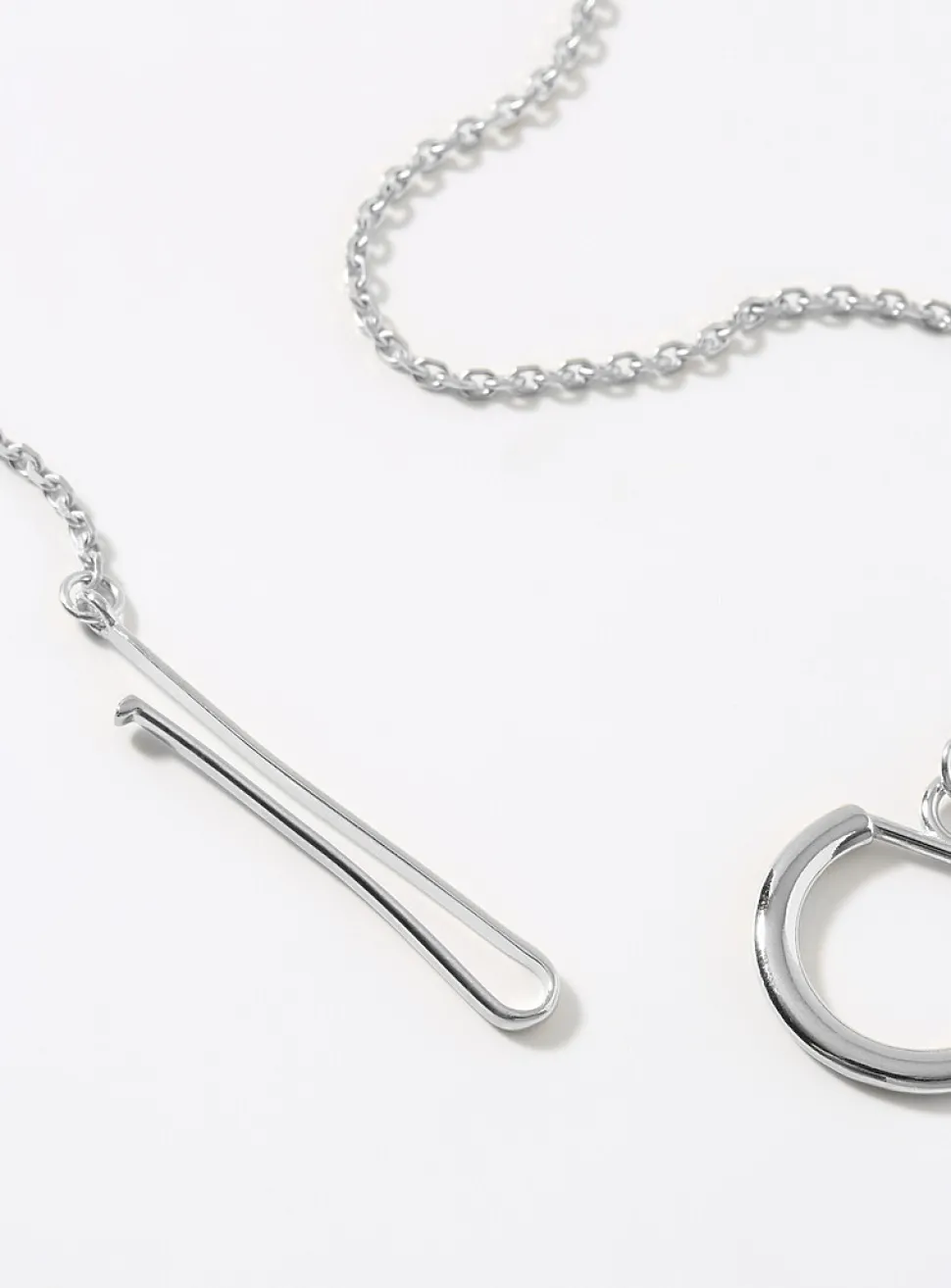 Silver gusset chain